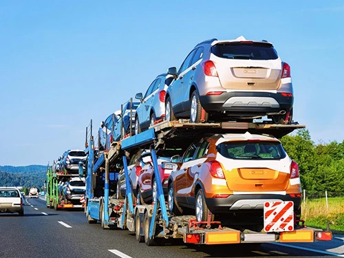 Open Vs. Enclosed Car Transportation Services in Los Angeles CA